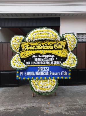 Papan Bunga Duka di Mamboro Barat